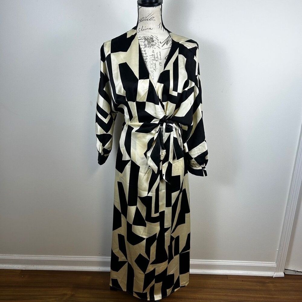 Dress Forum Los Angeles NY&C Geometric Wrap Maxi Dress Womens Medium Black Cream - Picture 1 of 11